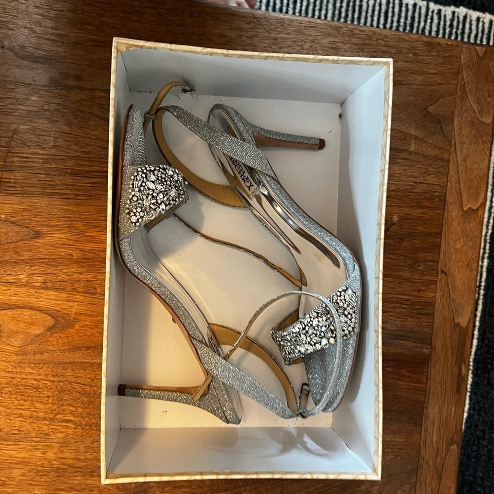 Badgley Mischka
Collection
Jen Ankle Strap Sandal - Picture 11 of 13